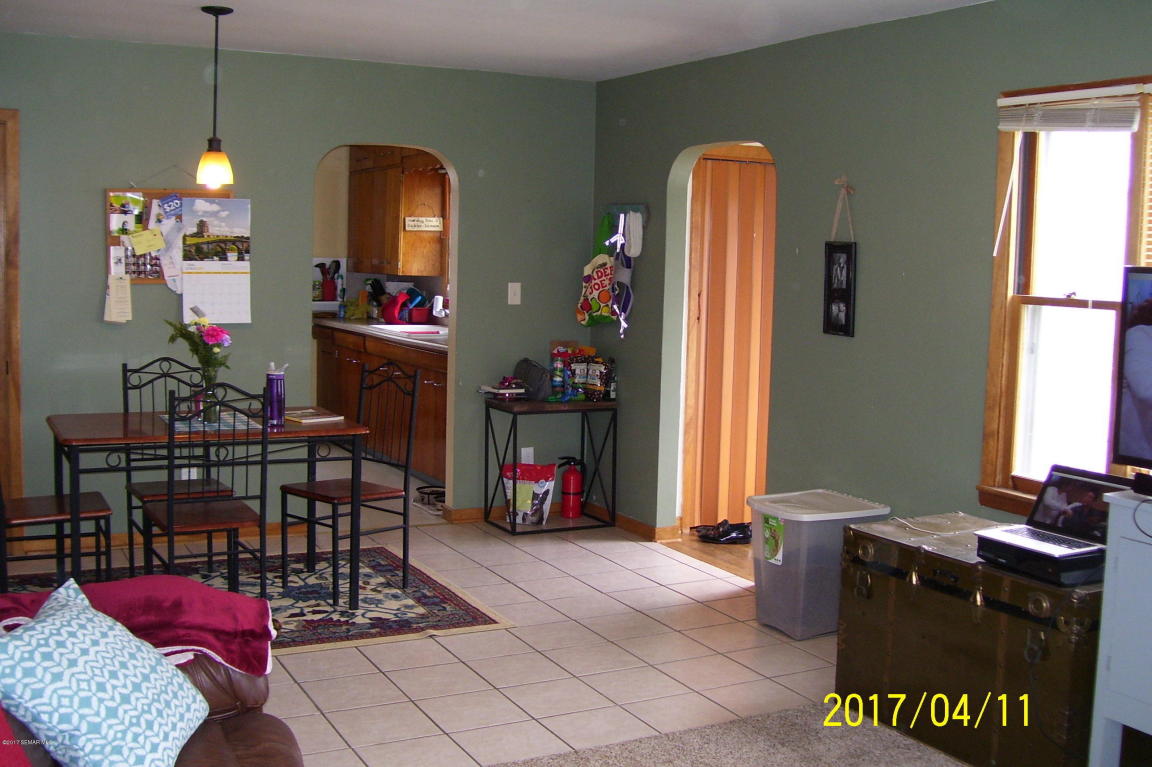 213 Main Street W, Spring Valley, MN 55975