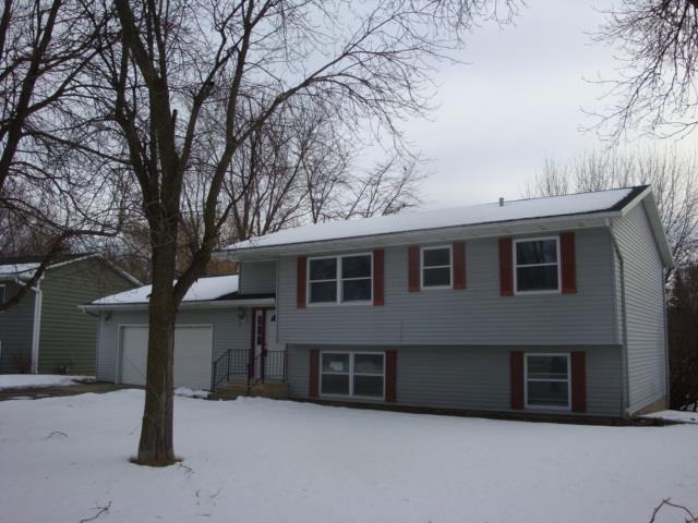 614 8th Ave NEStewartville, MN, 55976Olmsted County