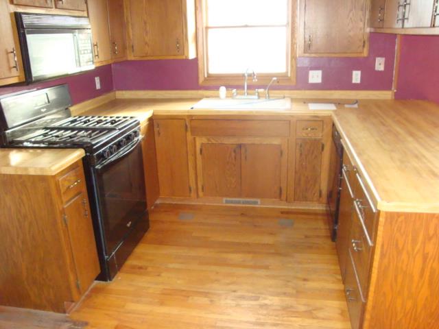 614 8th Ave NEStewartville, MN, 55976Olmsted County