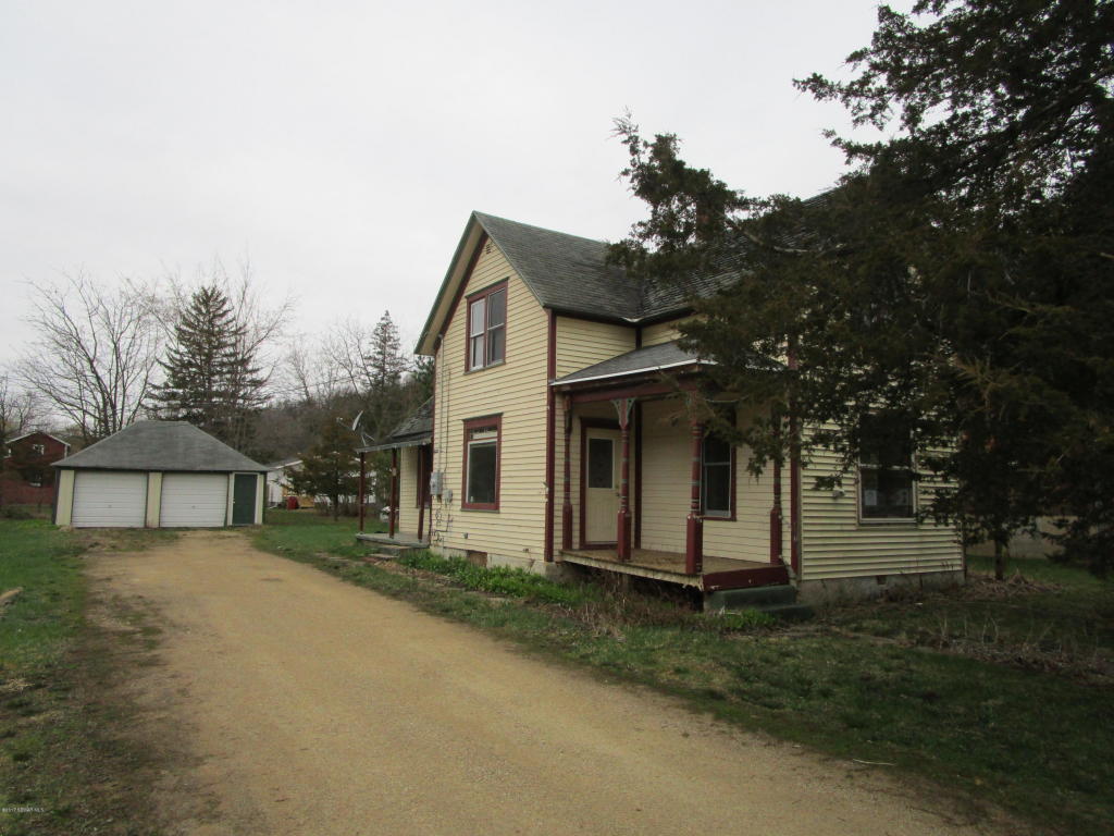 35 3rd Avenue S, Hammond, MN 55991