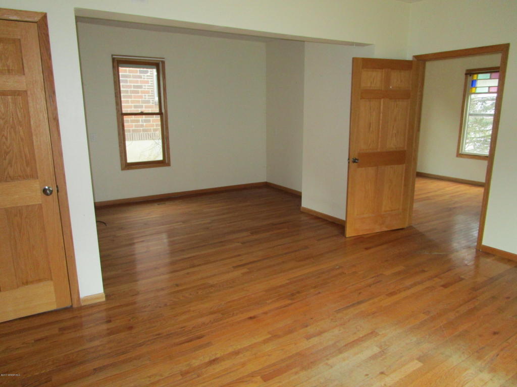 35 3rd Avenue S, Hammond, MN 55991