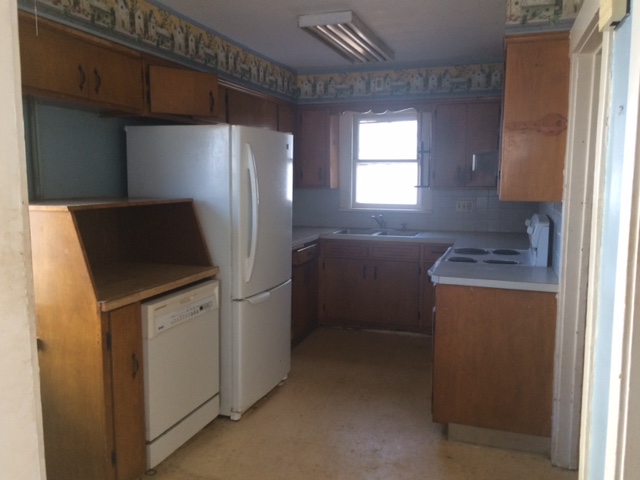 809 Baker Ave, Mankato, MN 56001