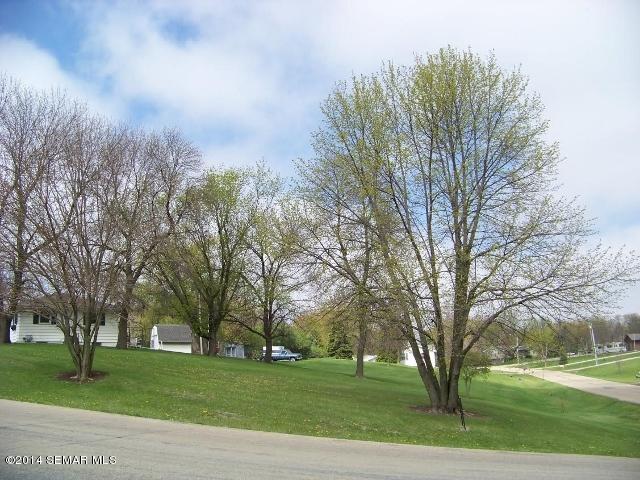 2232 Eunice Drive, Albert Lea, MN 56007