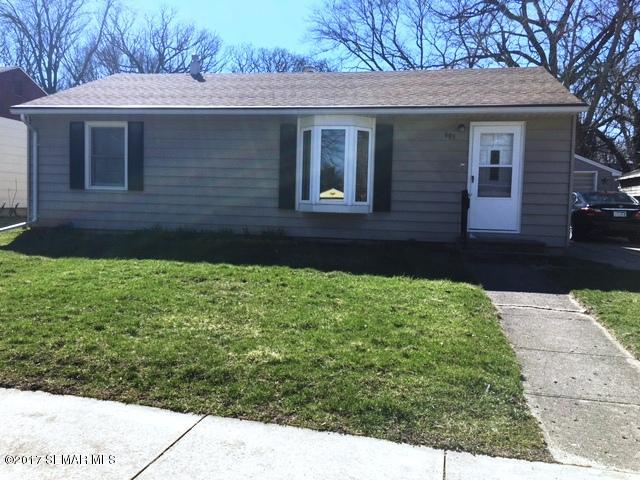 605 Edgewood Avenue, Albert Lea, MN 56007