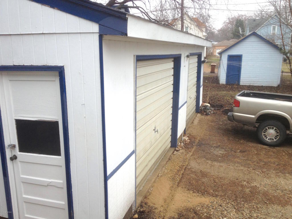 616 Minnesota Avenue, Albert Lea, MN 56007