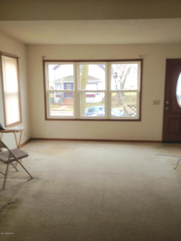 616 Minnesota Avenue, Albert Lea, MN 56007