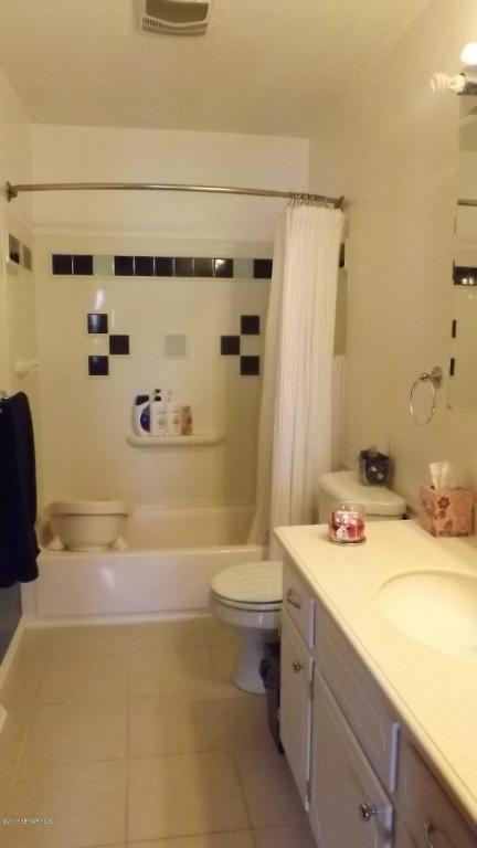 2002 Riviera Drive, Albert Lea, MN 56007