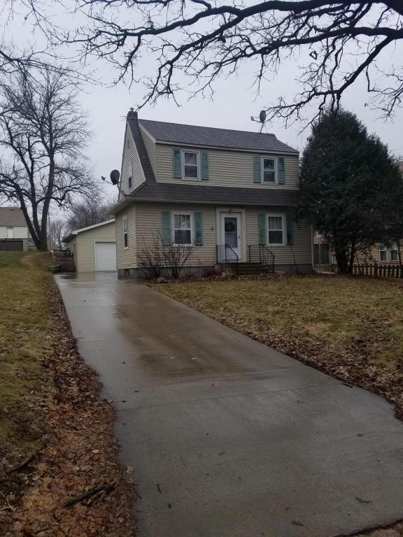 1406 Frank Hall Drive, Albert Lea, MN 56007