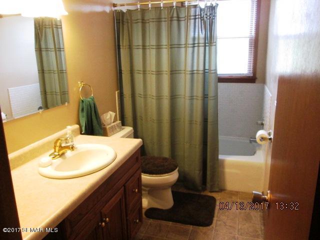206 Mcarthur Drive, Albert Lea, MN 56007