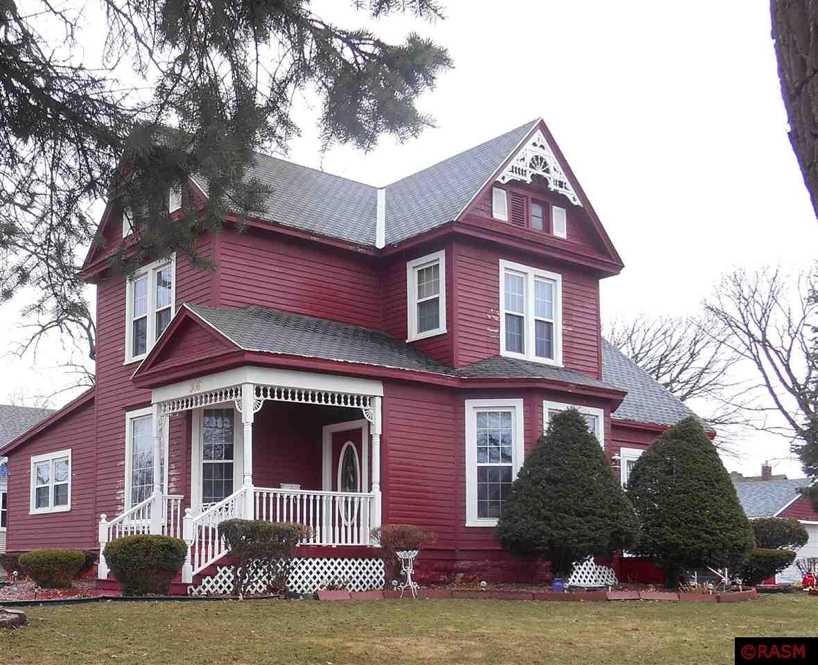 306 W 2nd St, Blue Earth, MN 56013