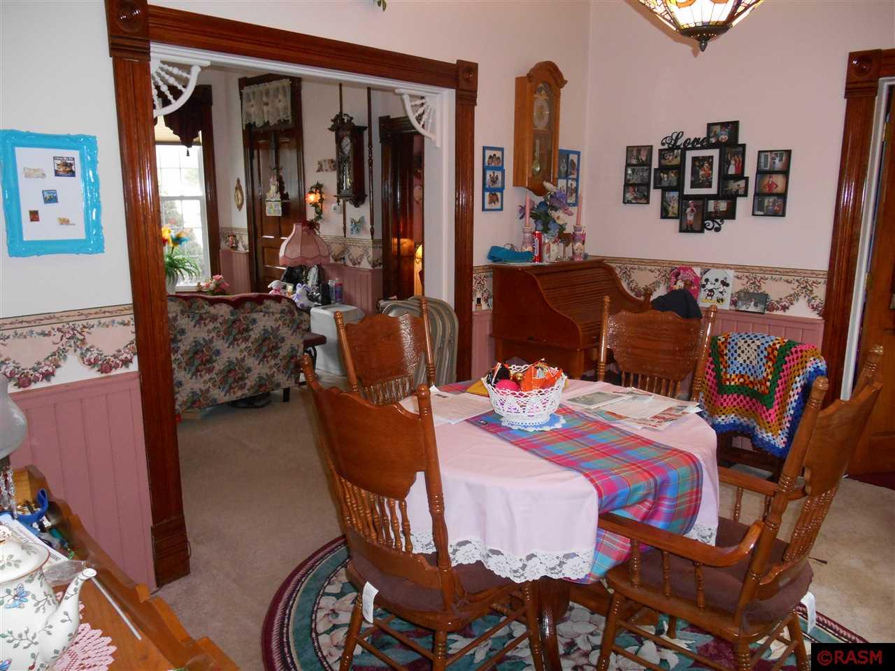 306 W 2nd St, Blue Earth, MN 56013