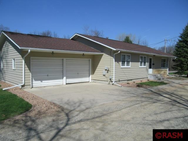 617 N Galbraith, Blue Earth, MN 56013