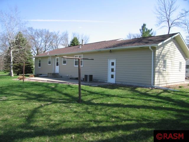 617 N Galbraith, Blue Earth, MN 56013