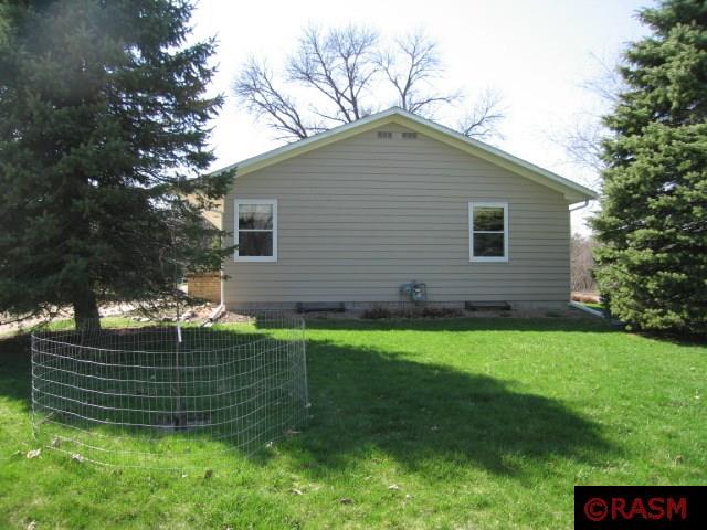 617 N Galbraith, Blue Earth, MN 56013