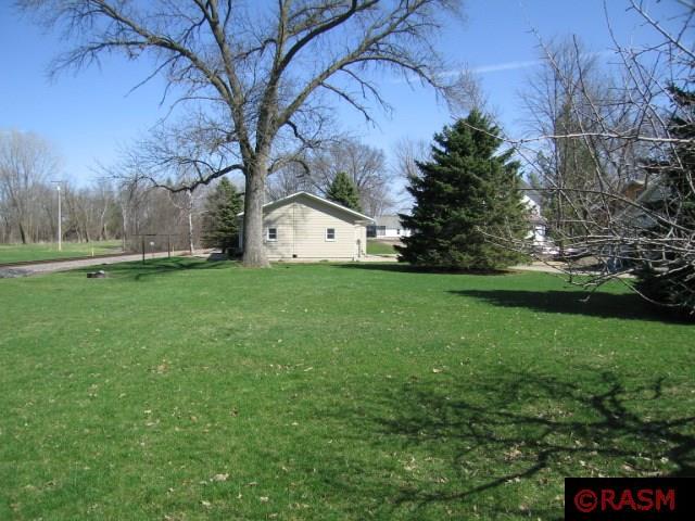 617 N Galbraith, Blue Earth, MN 56013