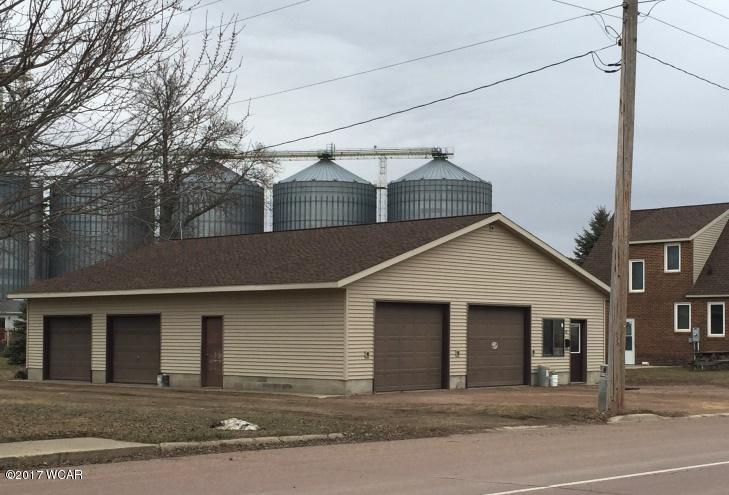 213 Ash Street, Comfrey, MN 56019