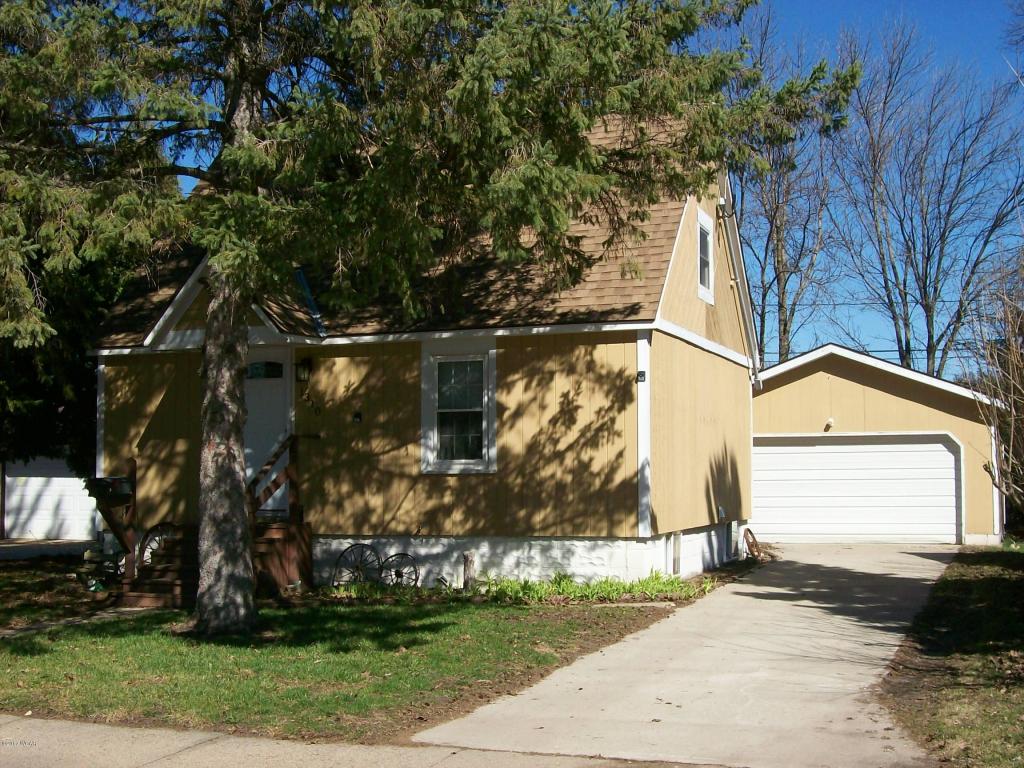 1310 N Prairie Ave, Fairmont, MN 56031