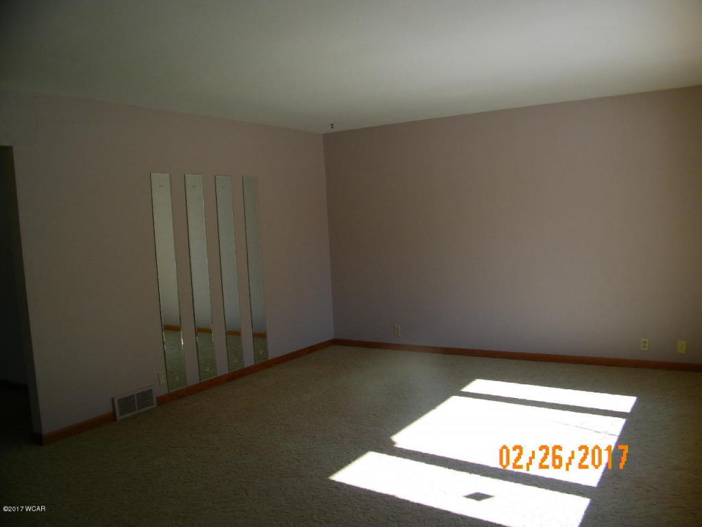 609Adams Ave, Fairmont, MN 56031