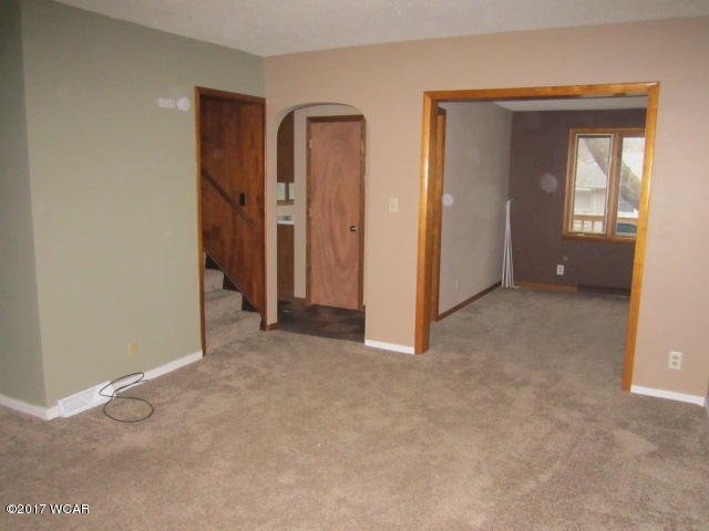 203 Cedarwood Street, Fairmont, MN 56031