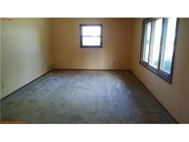 545 Mielke StGood Thunder, MN, 56037Blue Earth County