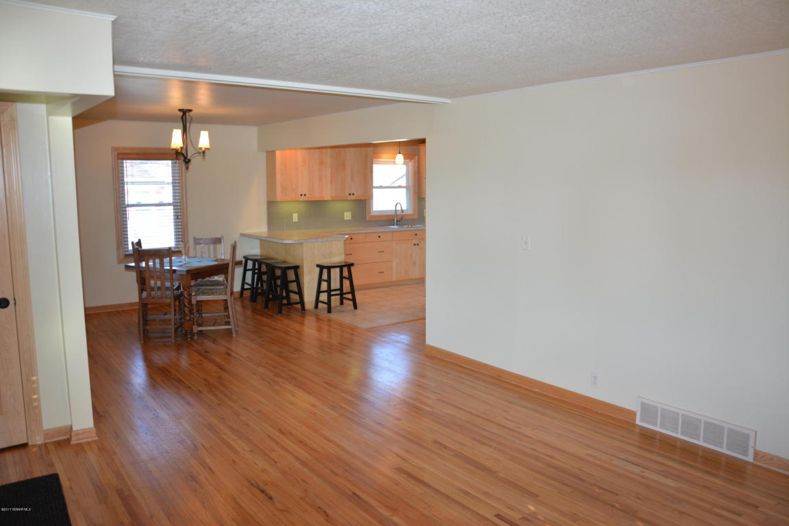 206 3rd Street, Hayward, MN 56043