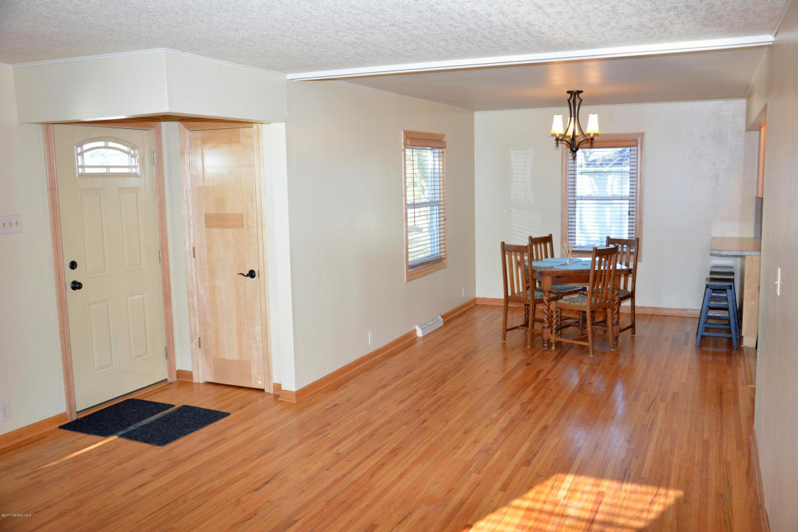 206 3rd Street, Hayward, MN 56043