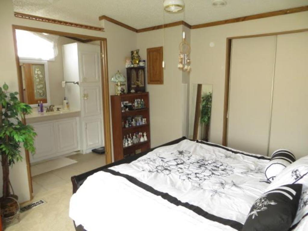 127 N 3rd Street, Henderson, MN 56044