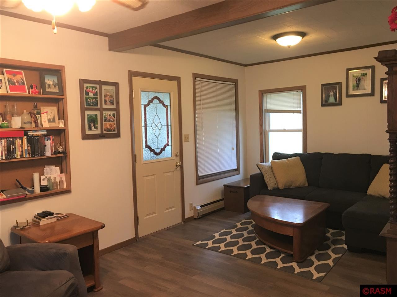 200 S Park, Le Center, MN 56057