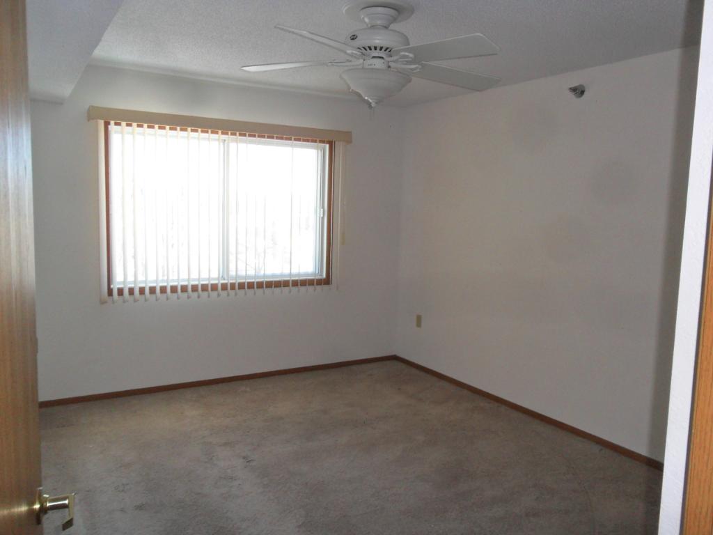 200 S 3rd Street, Le Sueur, MN 56058