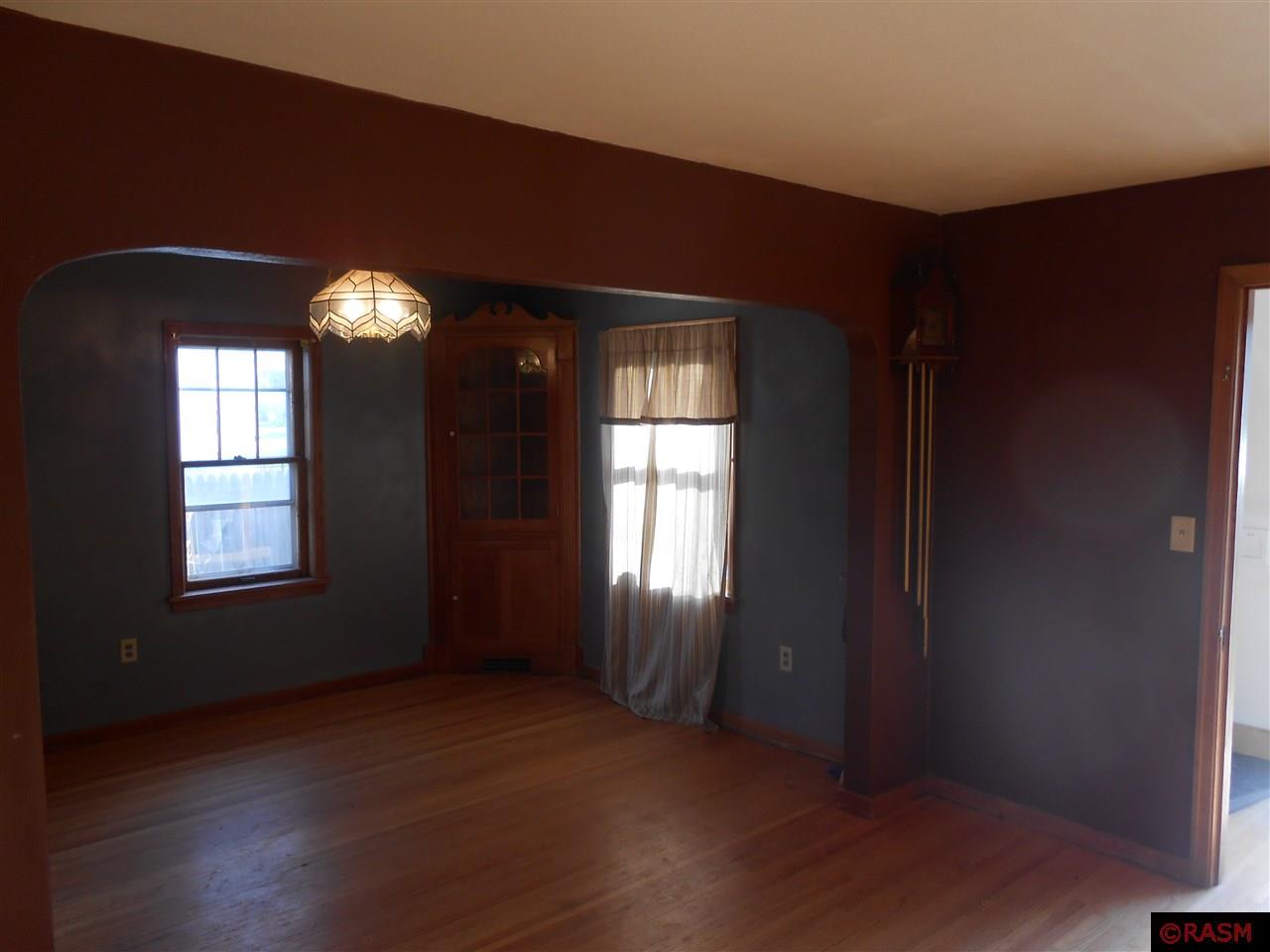 817 S First Avenue, Sleepy Eye, MN 56085