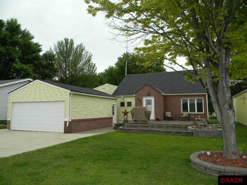 729 Main Street West, Sleepy Eye, MN 56085