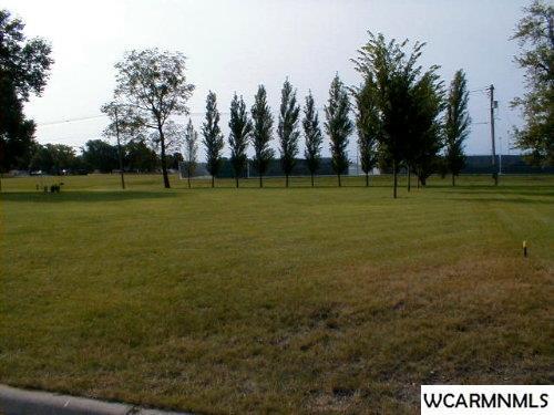 450 9th St Sw, Wells, MN 56097