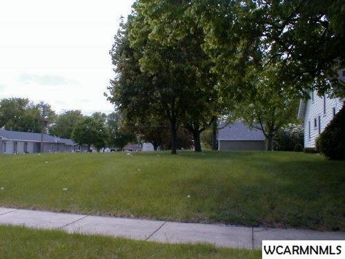 290 S Broadway, Wells, MN 56097