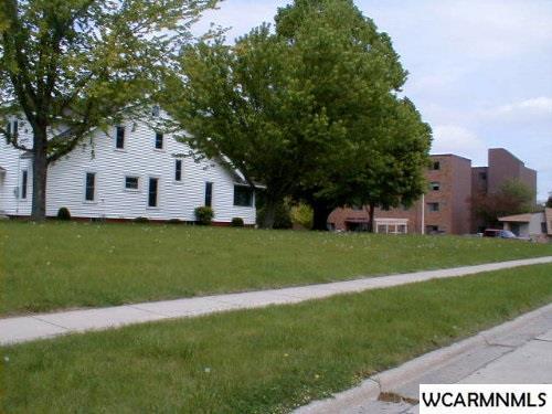 290 S Broadway, Wells, MN 56097