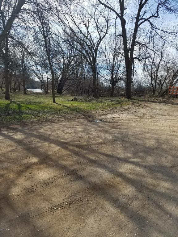 573 Quevli Avenue, Windom, MN 56101