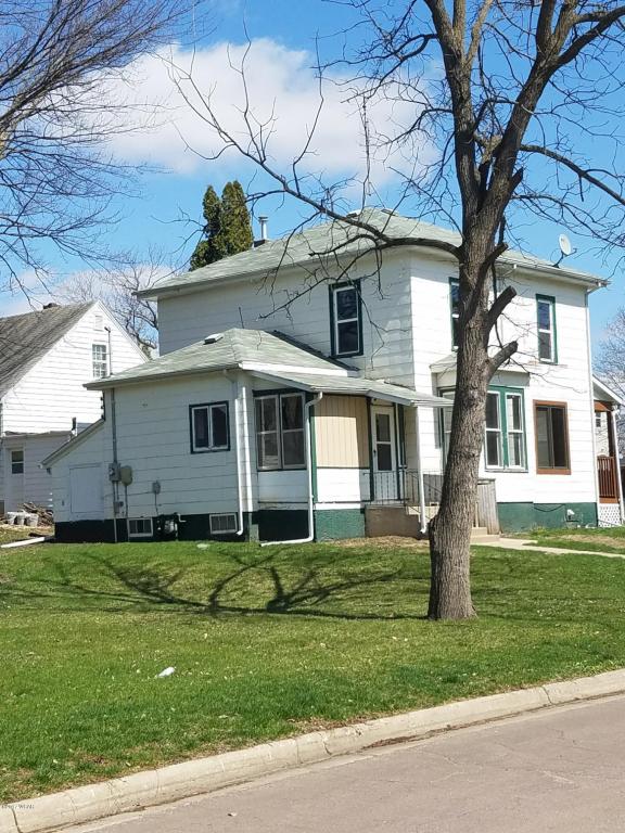 1504 3rd Avenue, Windom, MN 56101