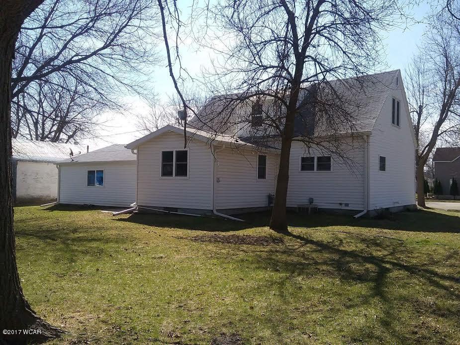208 NW 2nd St, Fulda, MN 56131