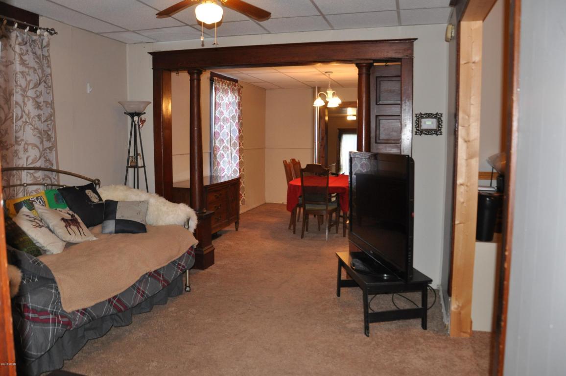 303 Menage Avenue, Lakefield, MN 56150