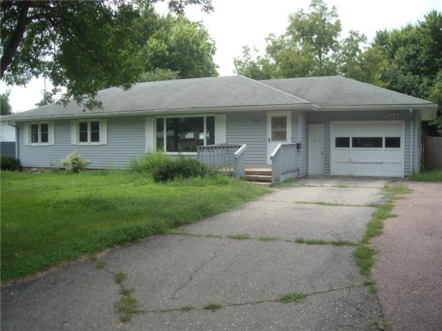 109 Elm StLuverne, MN, 56156Rock County