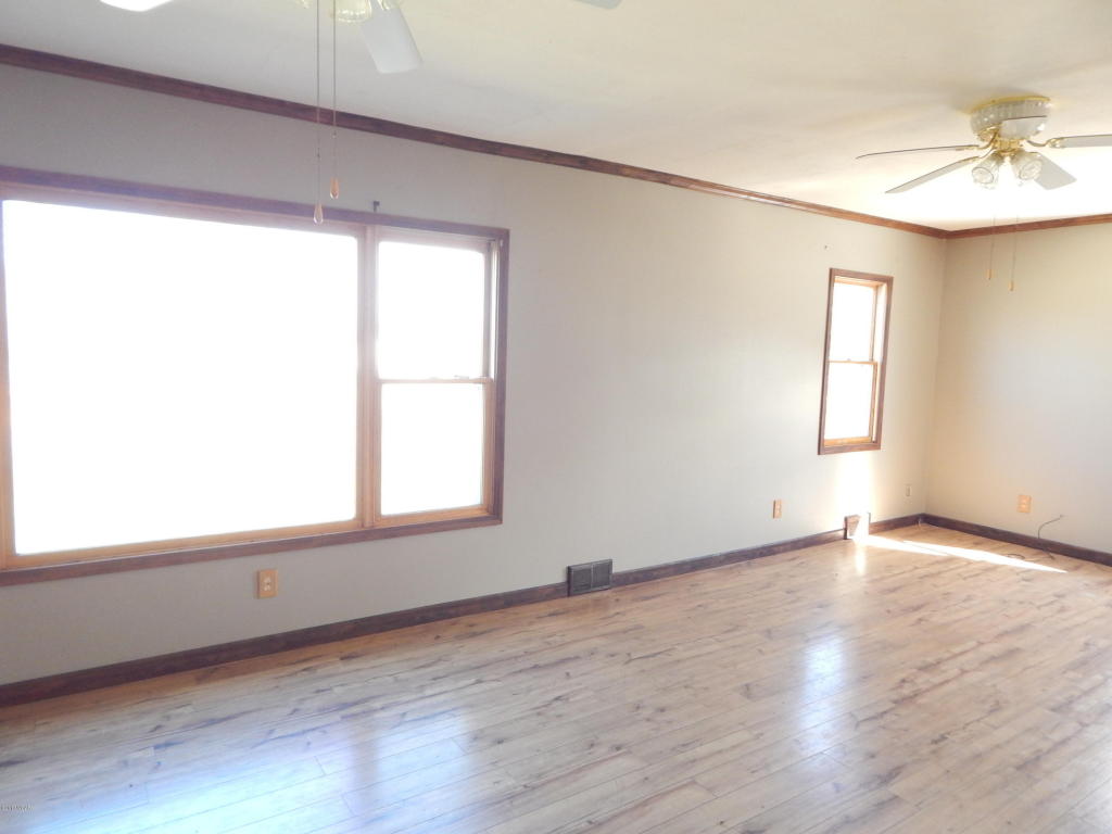 106 3rd Street, Russell, MN 56169