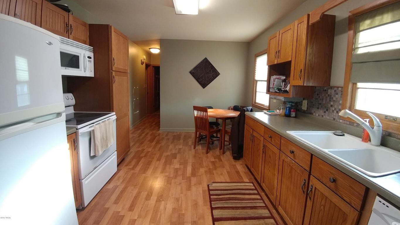 464 Center Street, Tracy, MN 56175