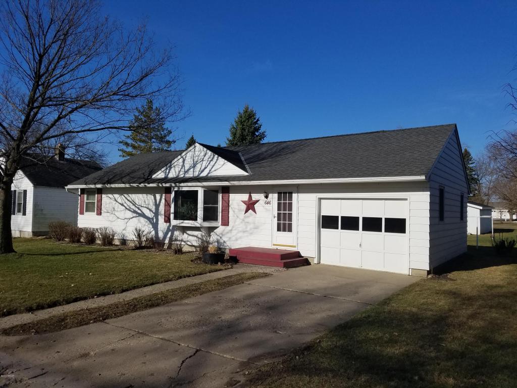 646 Davis Avenue, Westbrook, MN 56183