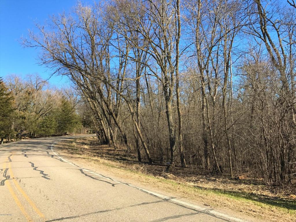 Xxxx Long Lake Road, Willmar, MN 56201