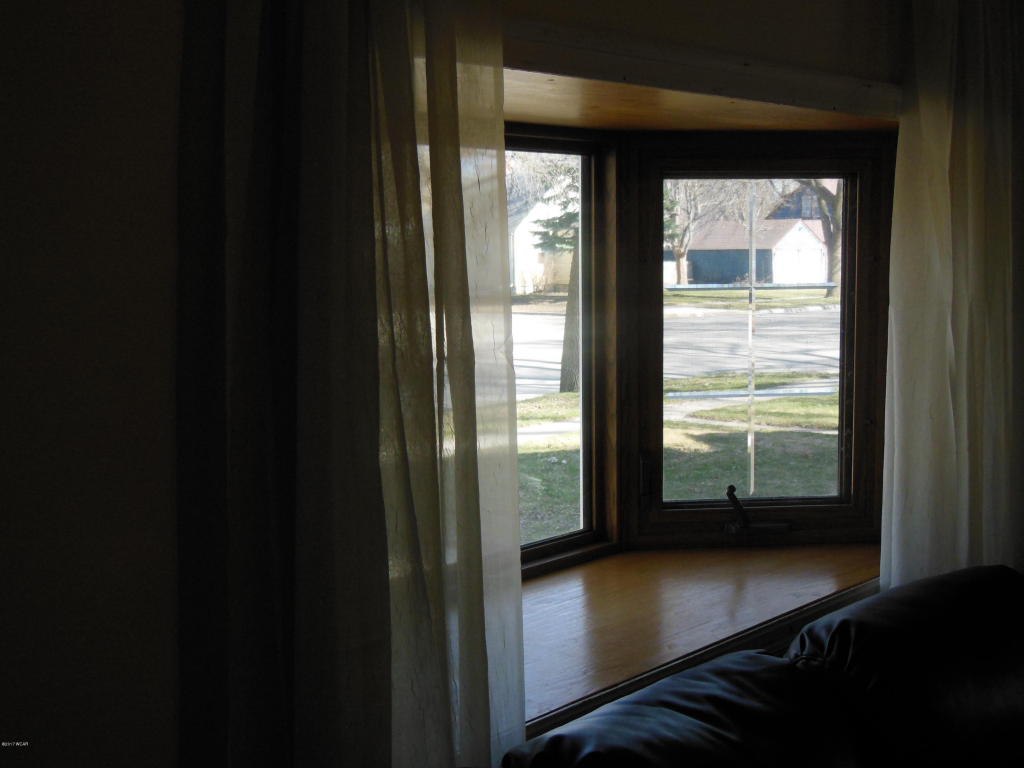 920 5th Street, Willmar, MN 56201