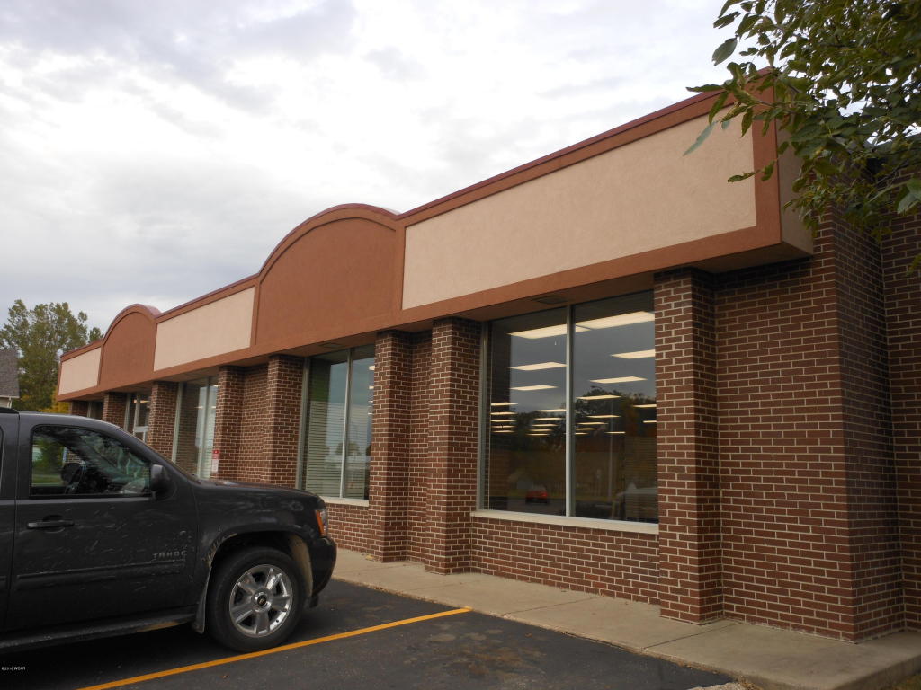 701 1st Street, Willmar, MN 56201