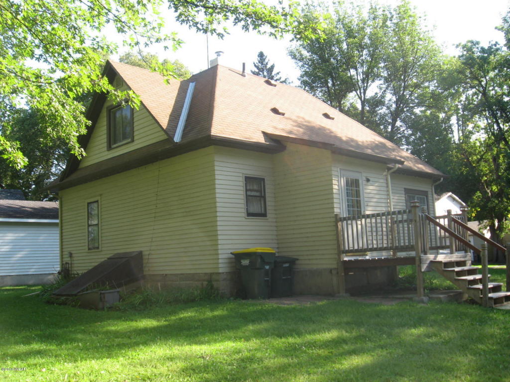 301 5th Street, Danube, MN 56230