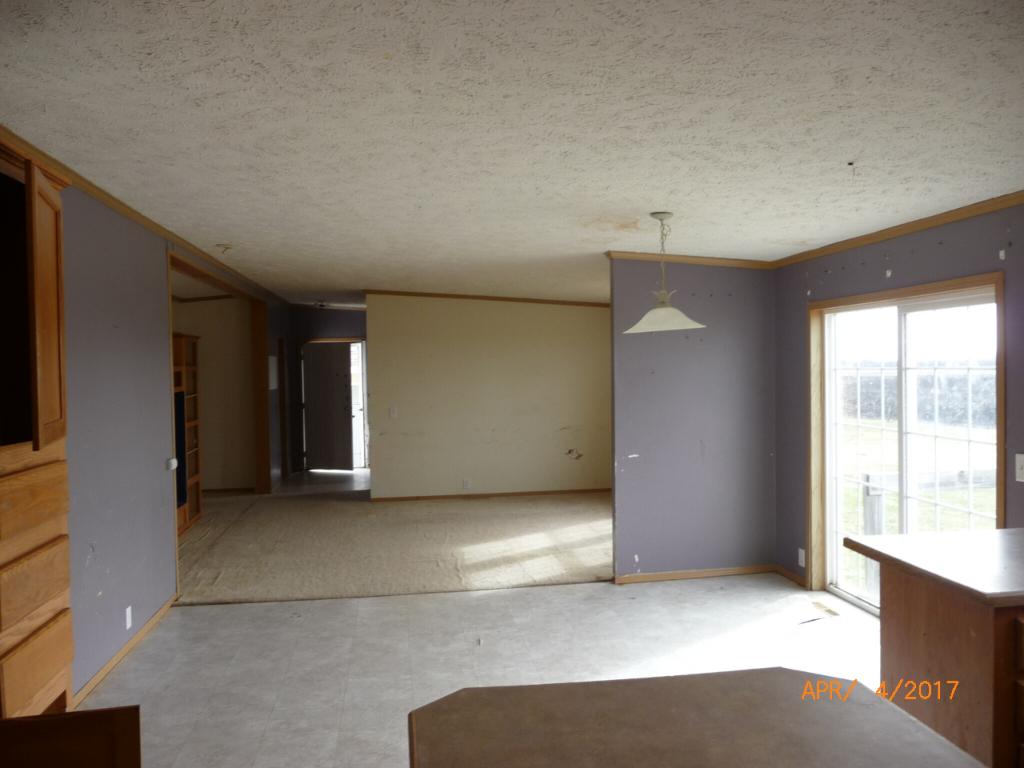 501 Lindstrom Avenue W, Grove City, MN 56243