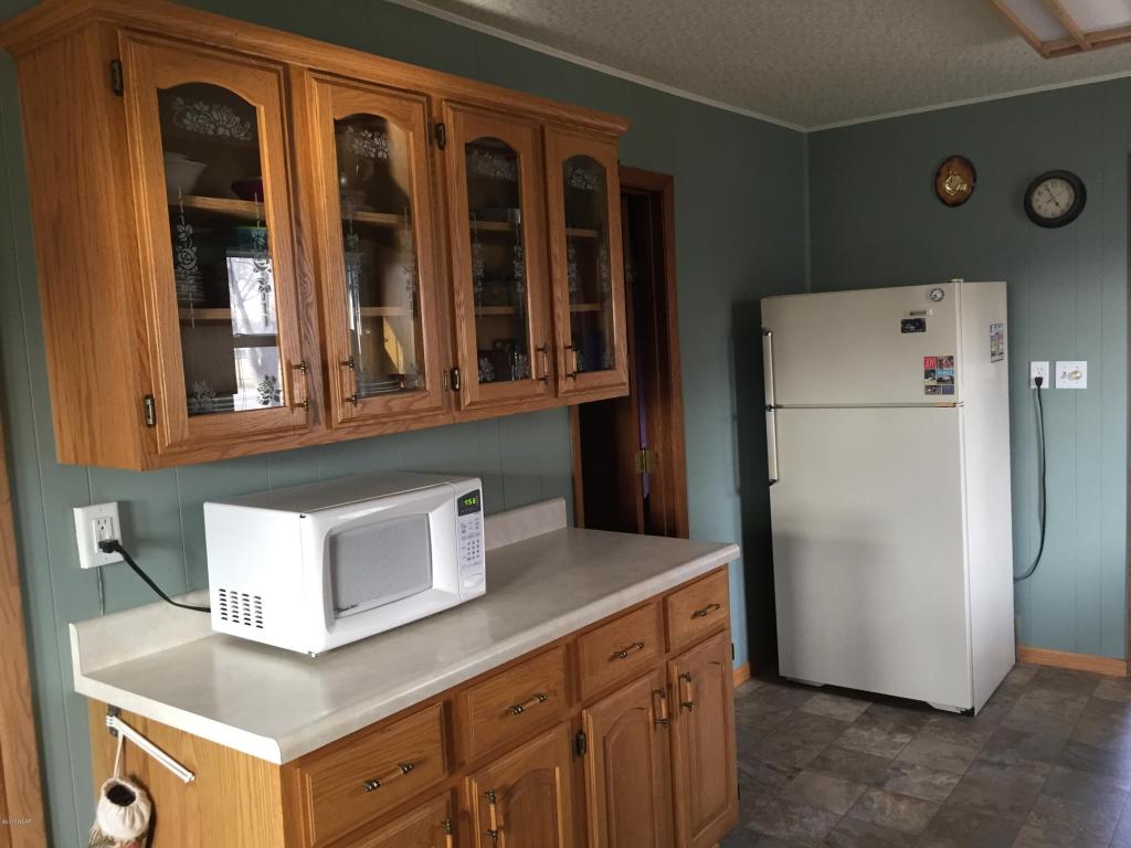 406 Legion Field Road, Marshall, MN 56258