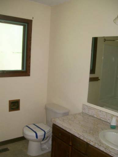 1111 Bruce CirMarshall, MN, 56258Lyon County