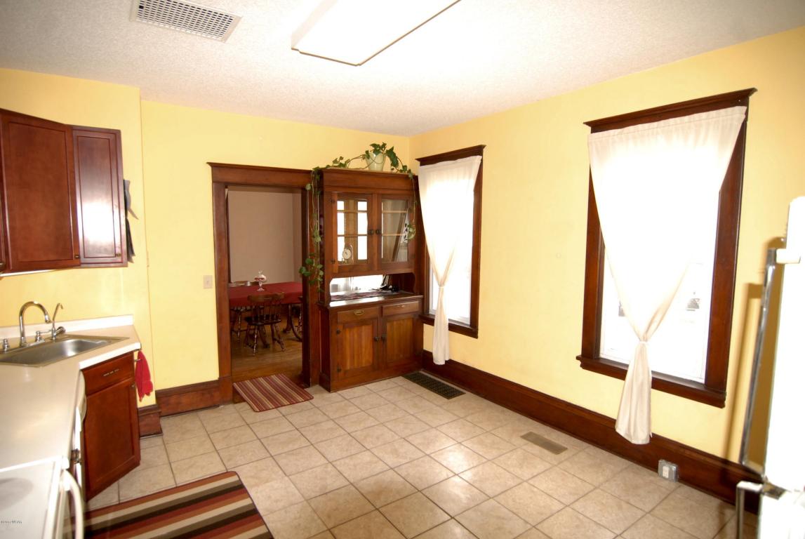 214 S 4 Street, Olivia, MN 56277